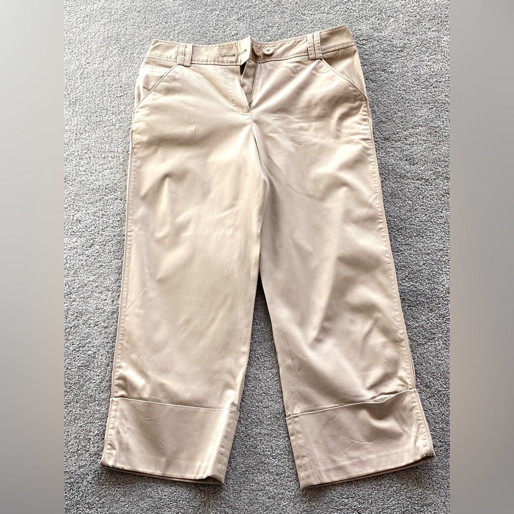 Cute Larry Levine Khaki Capri Pants , Size 8